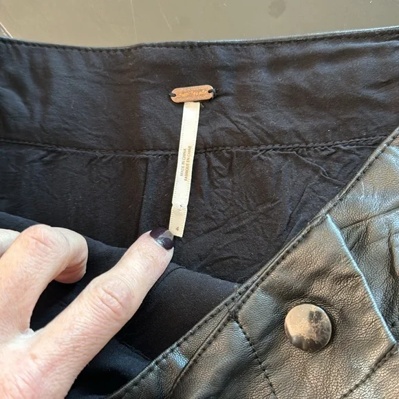 Free People Emmy Skort black leather - Picture 5 of 6